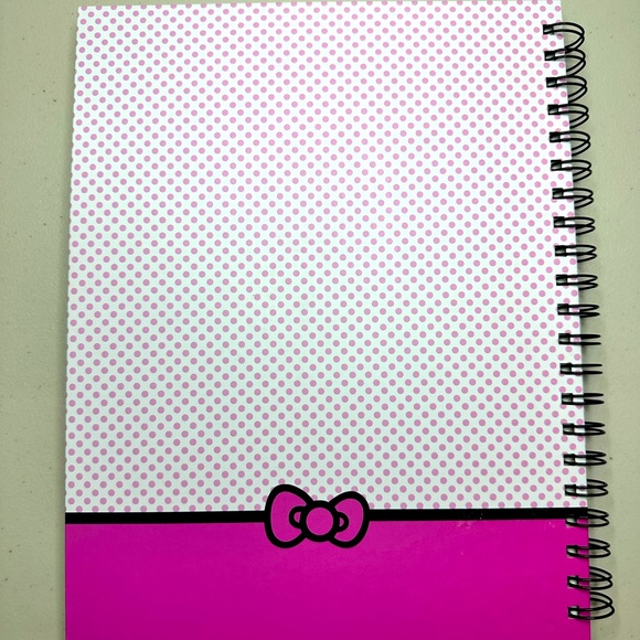 Cute Hello Kitty Pink Note Pad 11’ x 9’ - Picture 2 of 3